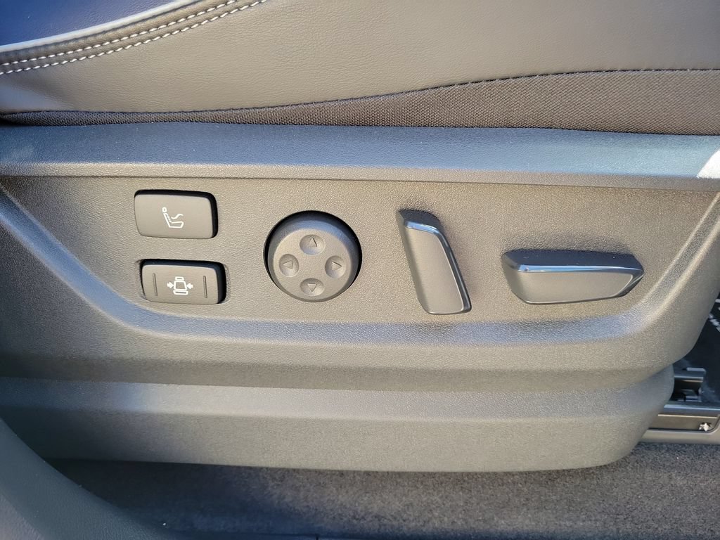 Used 2026 INFINITI QX80 4WD w/ Sport Exterior Package image 32