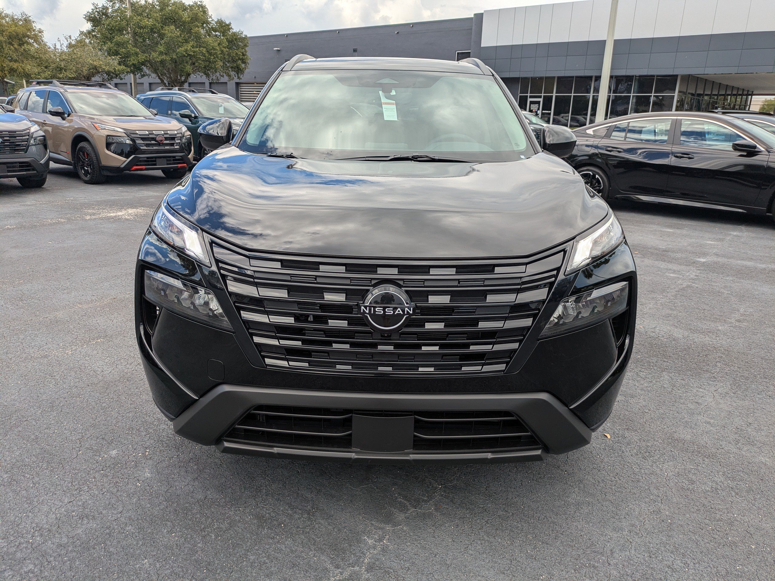 New 2026 Nissan Rogue Dark Armor FWD image 9