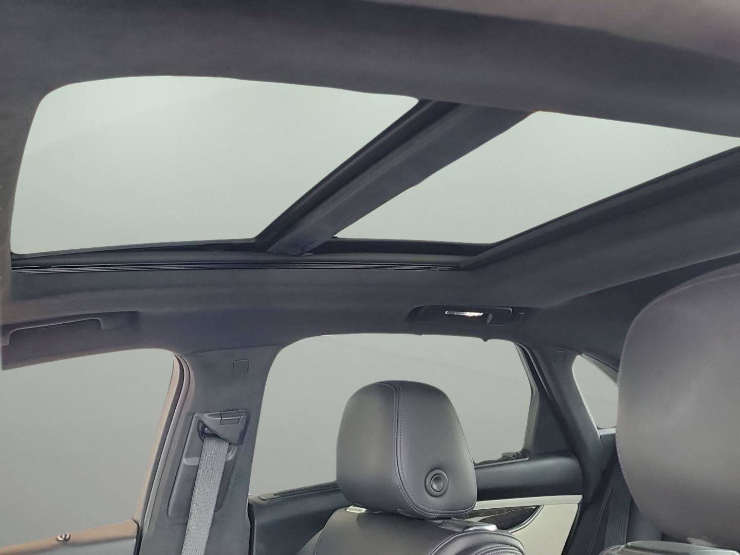 Used 2015 Cadillac XTS Platinum AWD/4WD image 16