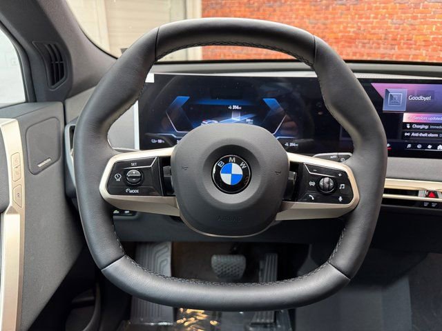 Used 2026 BMW iX xDrive60 image 14