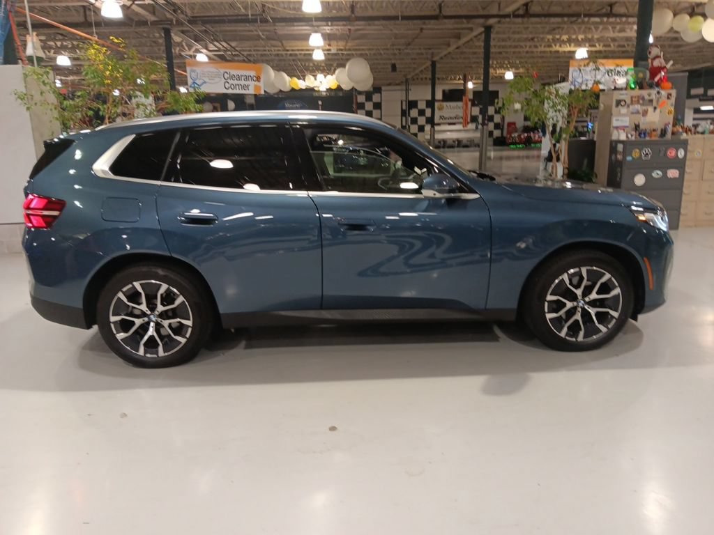 Used 2025 BMW X3 xDrive30i w/ Premium Package AWD/4WD image 10