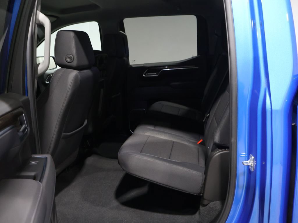 Used 2025 Chevrolet Silverado 1500 LT image 17