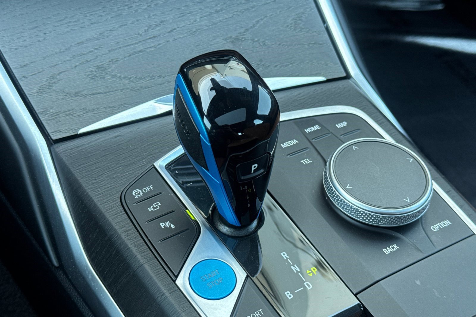 Certified 2023 BMW i4 eDrive35 w/ Premium Package RWD image 17