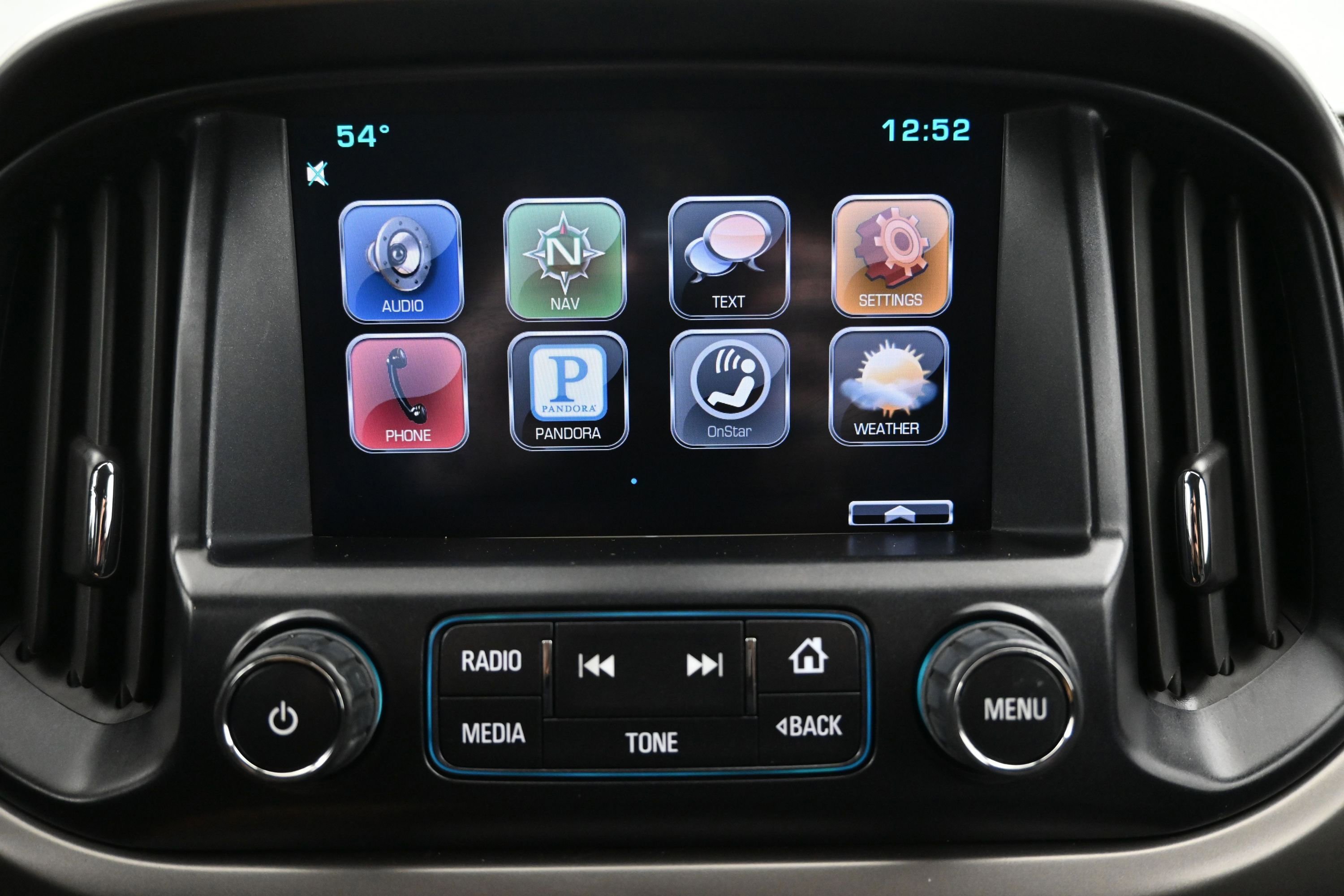 Used 2015 Chevrolet Colorado Z71 AWD/4WD image 14