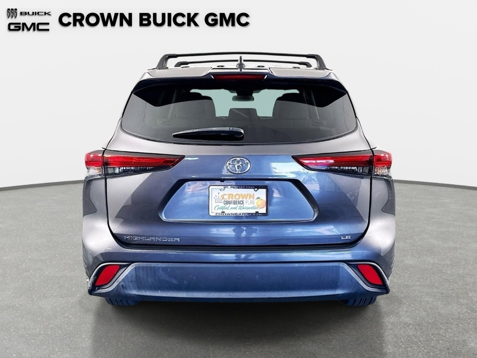 Used 2023 Toyota Highlander LE FWD image 7