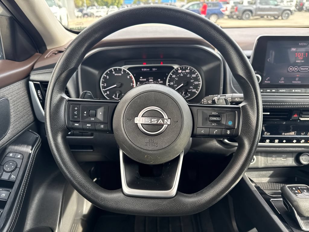 Used 2022 Nissan Rogue SV AWD/4WD image 15