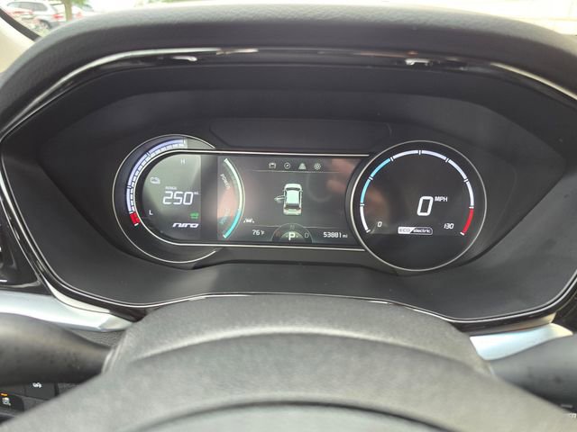 Used 2022 Kia Niro EX FWD image 32