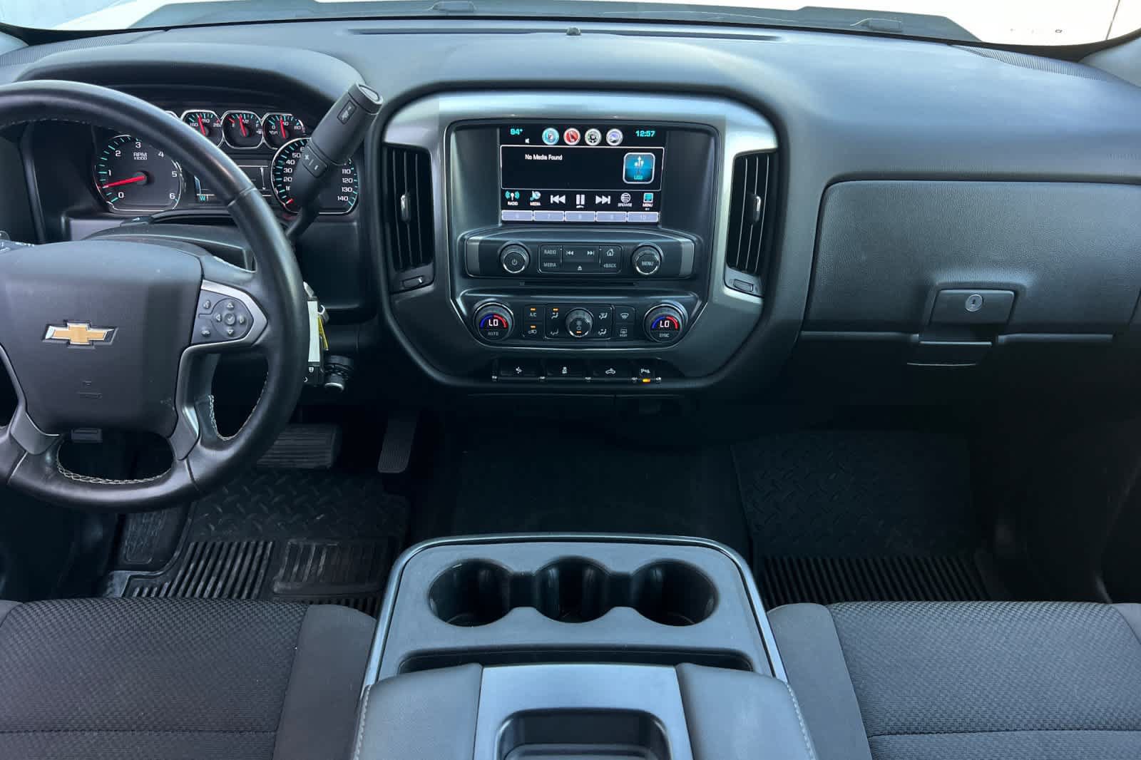 Used 2018 Chevrolet Silverado 1500 LT w/ All Star Edition RWD image 4
