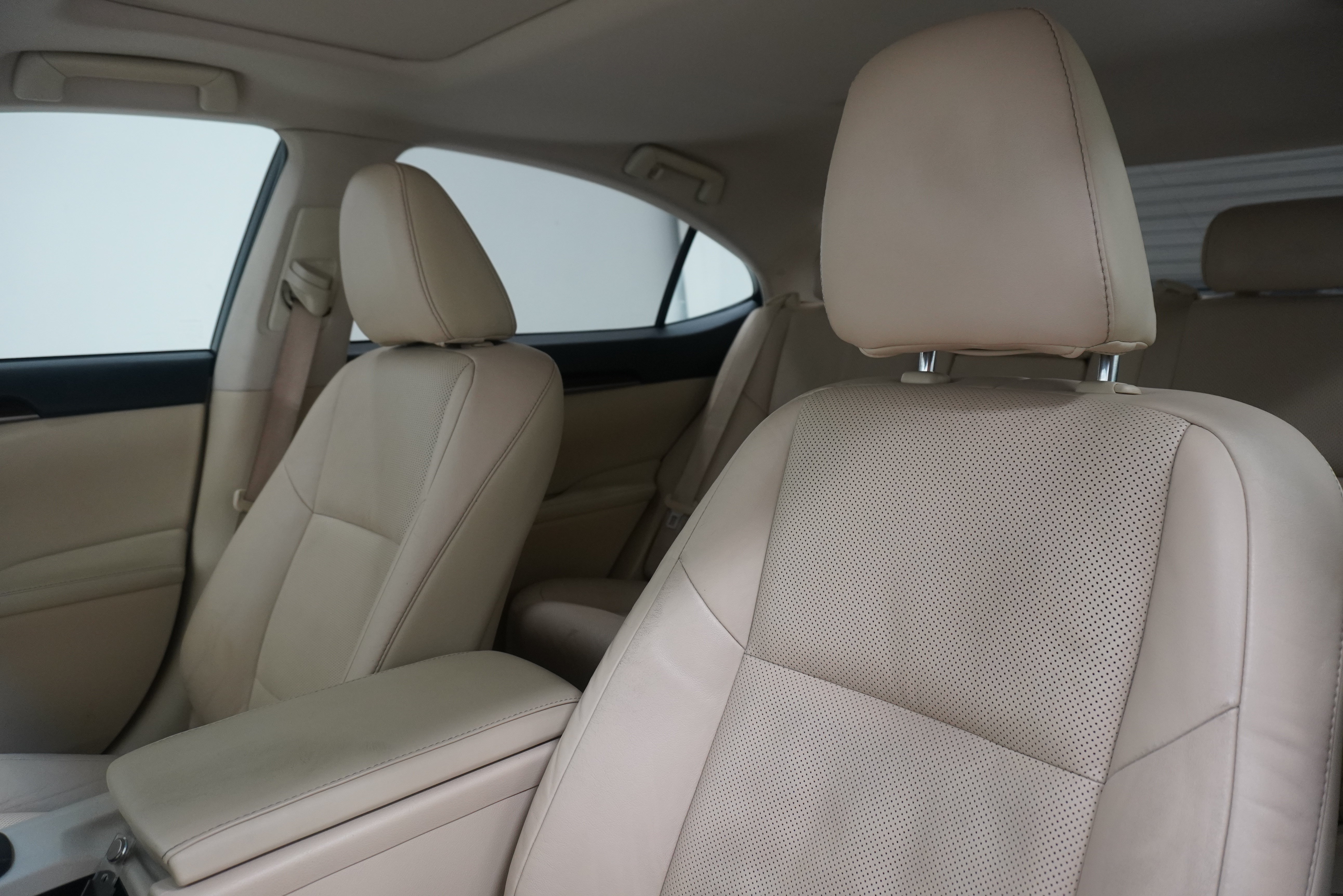 Used 2013 Lexus ES 350 w/ Luxury Pkg FWD image 11