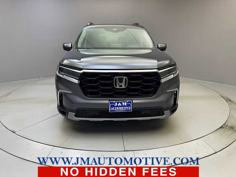 Used 2023 Honda Pilot Elite image 8