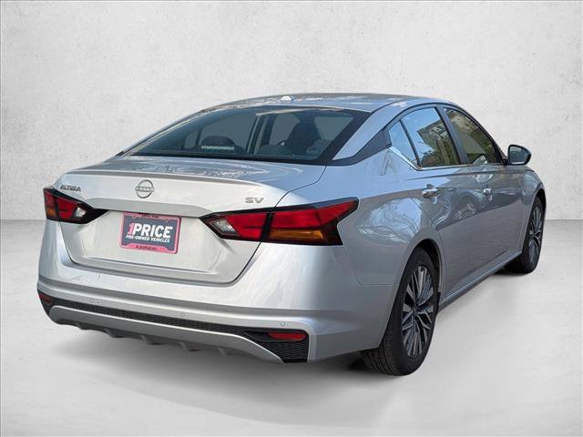 Used 2024 Nissan Altima 2.5 SV image 5