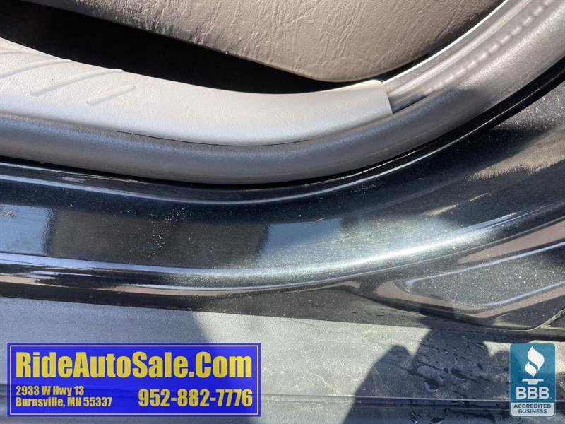 Used 2011 Ford Escape XLS w/ 102A Rapid Spec Order Code AWD/4WD image 28