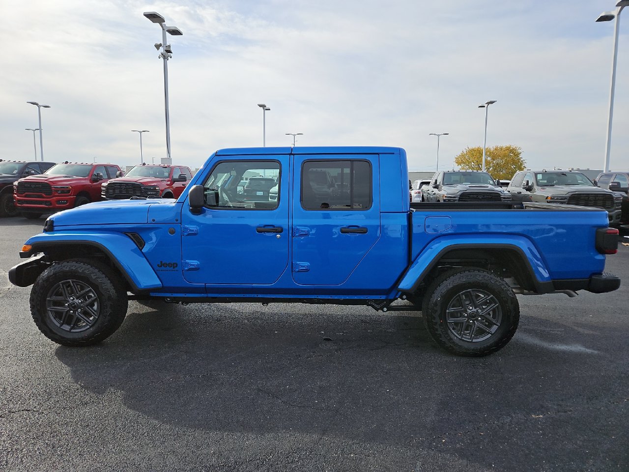 New 2026 Jeep Gladiator Sport AWD/4WD image 4
