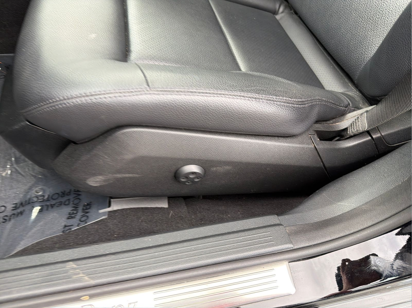 Used 2013 Mercedes-Benz E 350 Sedan image 30