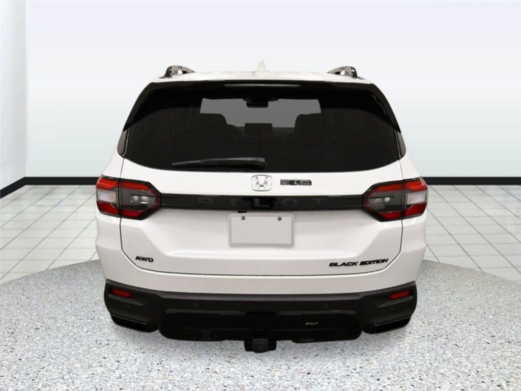 New 2026 Honda Pilot Black Edition image 4