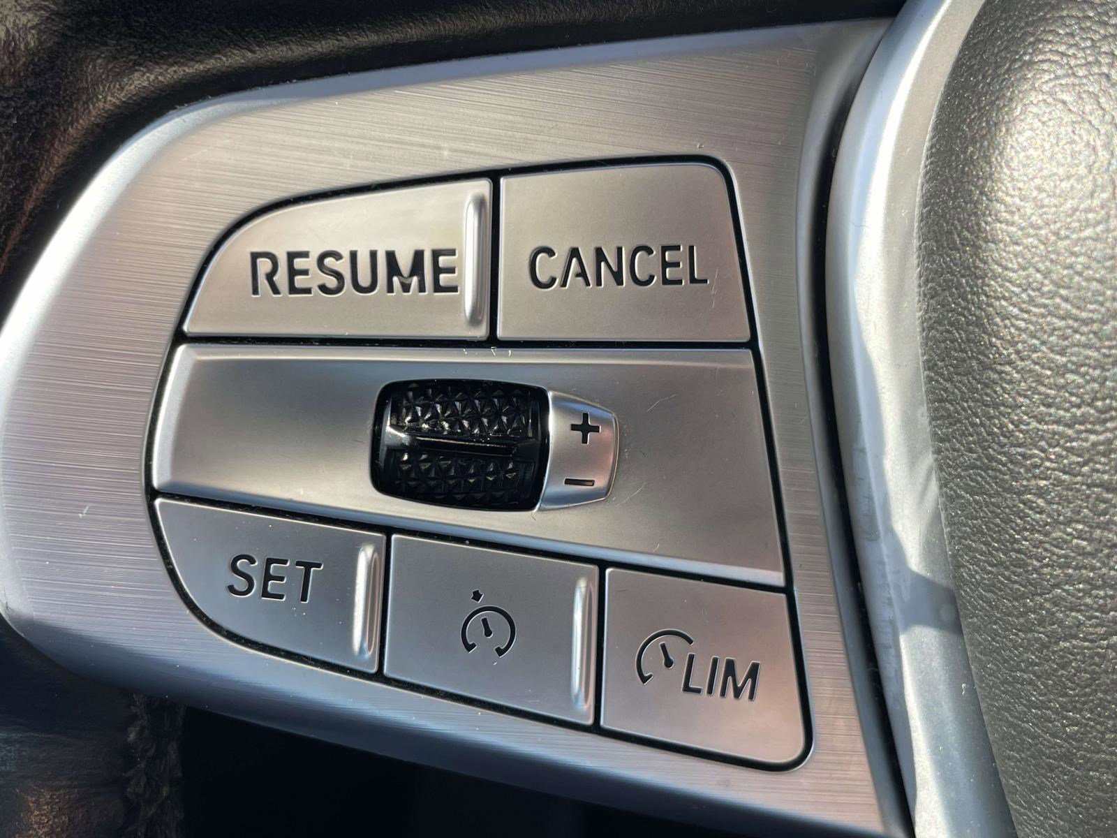 Used 2019 BMW X7 xDrive40i w/ Premium Package image 27