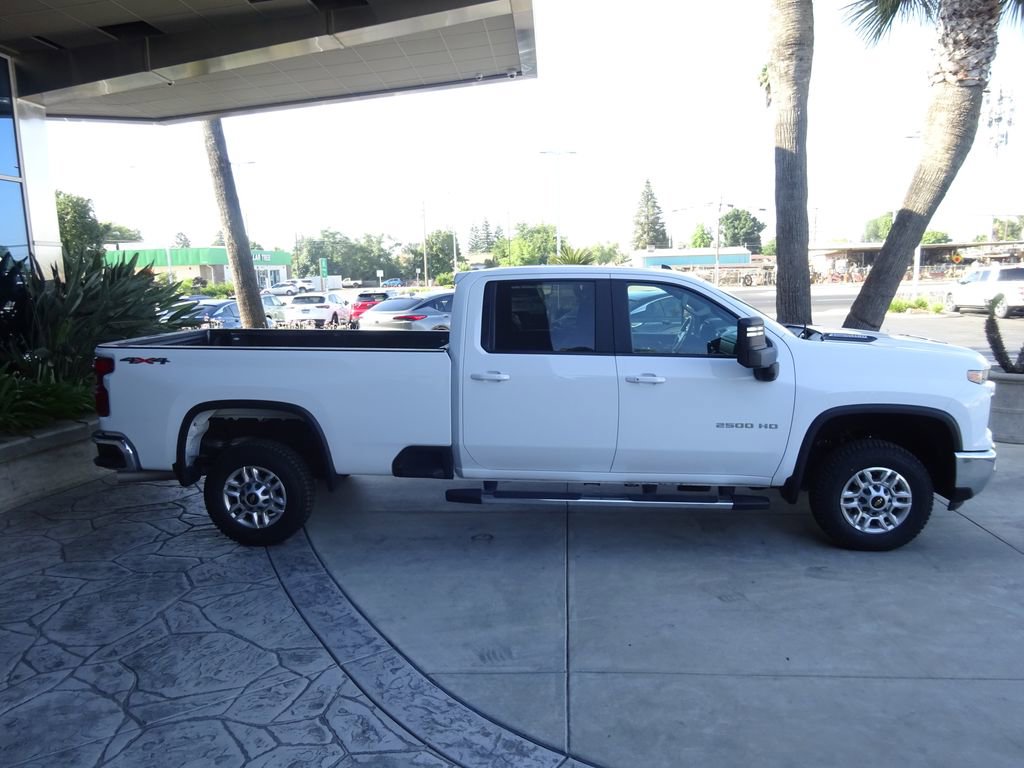 Certified 2024 Chevrolet Silverado 2500 LT AWD/4WD image 9