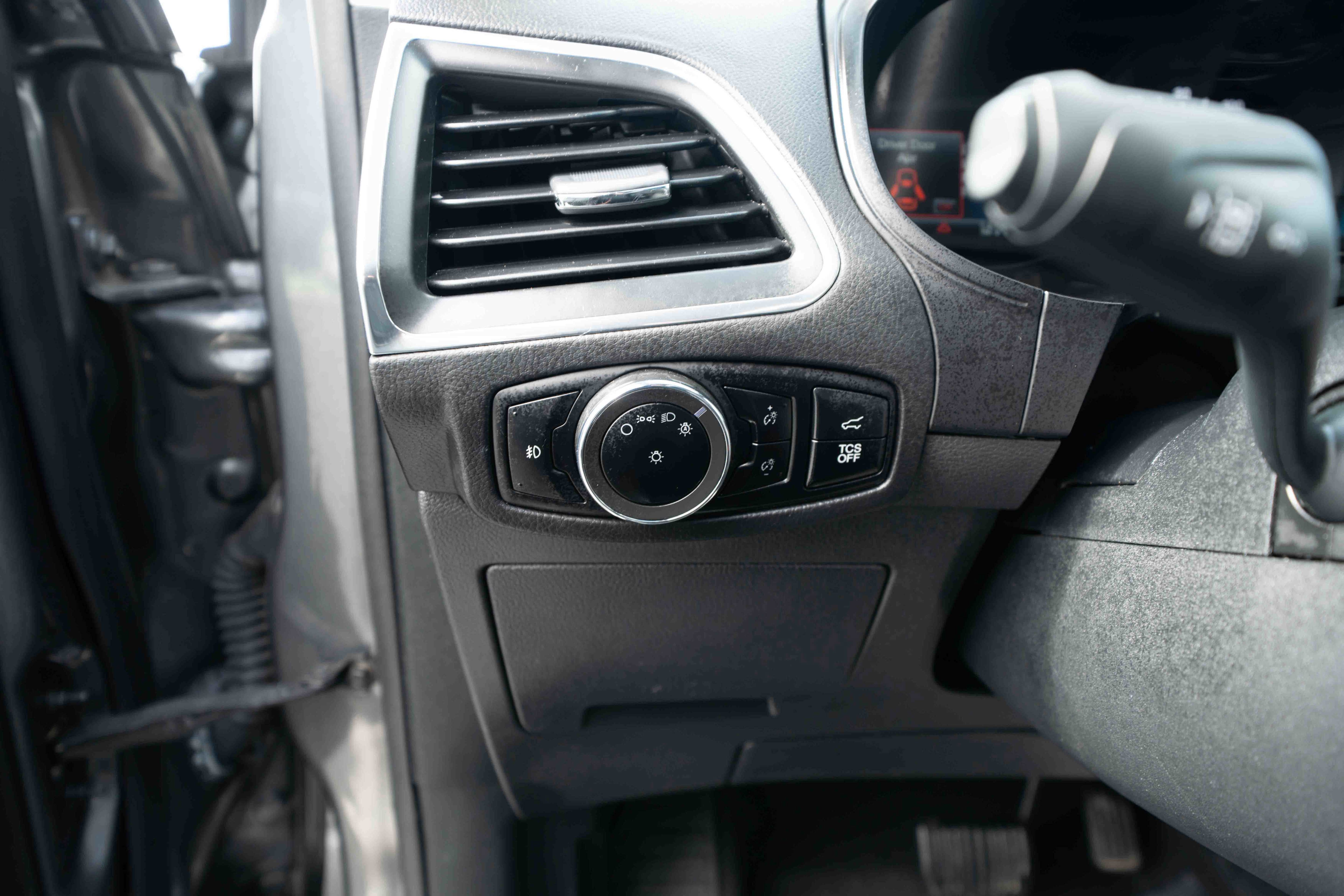 Used 2024 Ford Edge Titanium AWD/4WD image 11