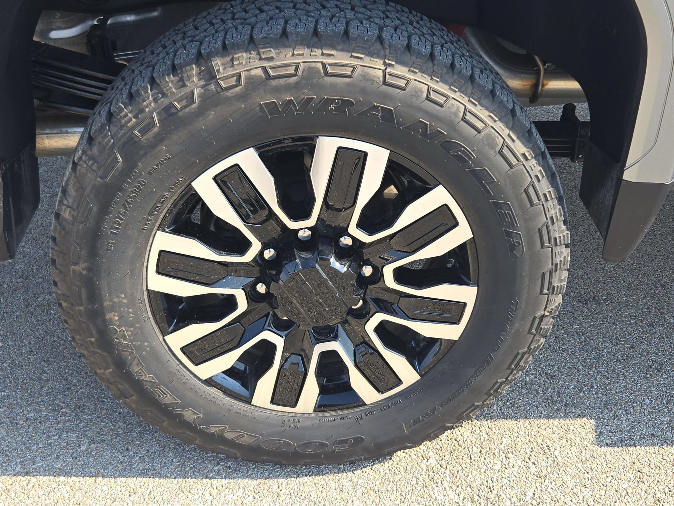 Used 2026 GMC Sierra 2500 Denali Ultimate AWD/4WD image 30