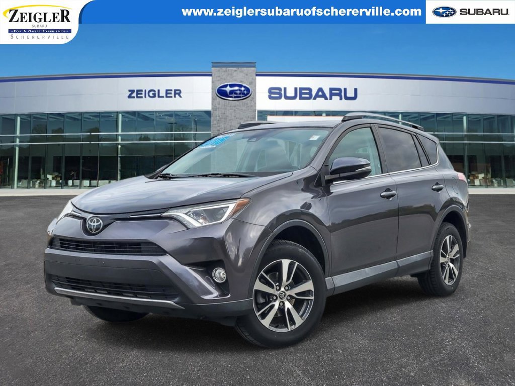 Used 2018 Toyota RAV4 XLE AWD/4WD image 1