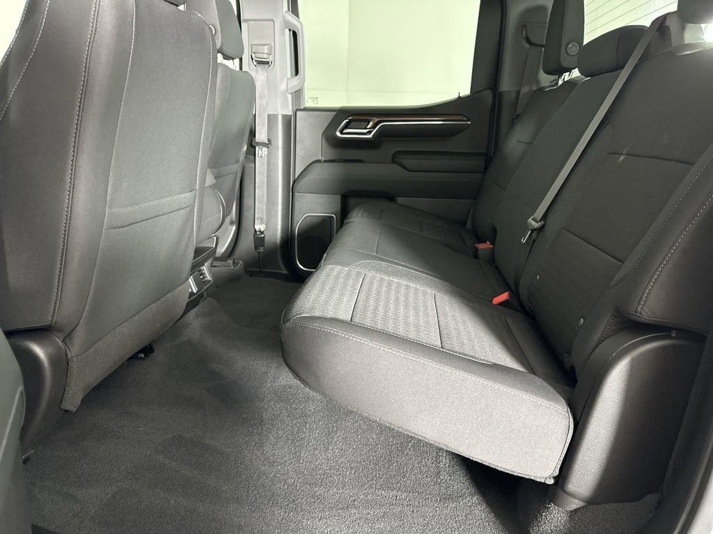 Used 2024 Chevrolet Silverado 1500 LT image 25