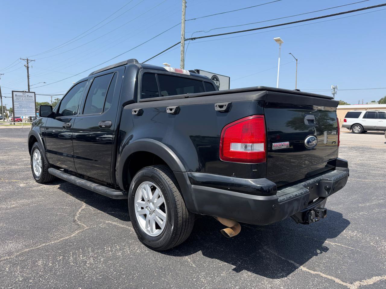 Used 2010 Ford Explorer Sport Trac XLT RWD image 9