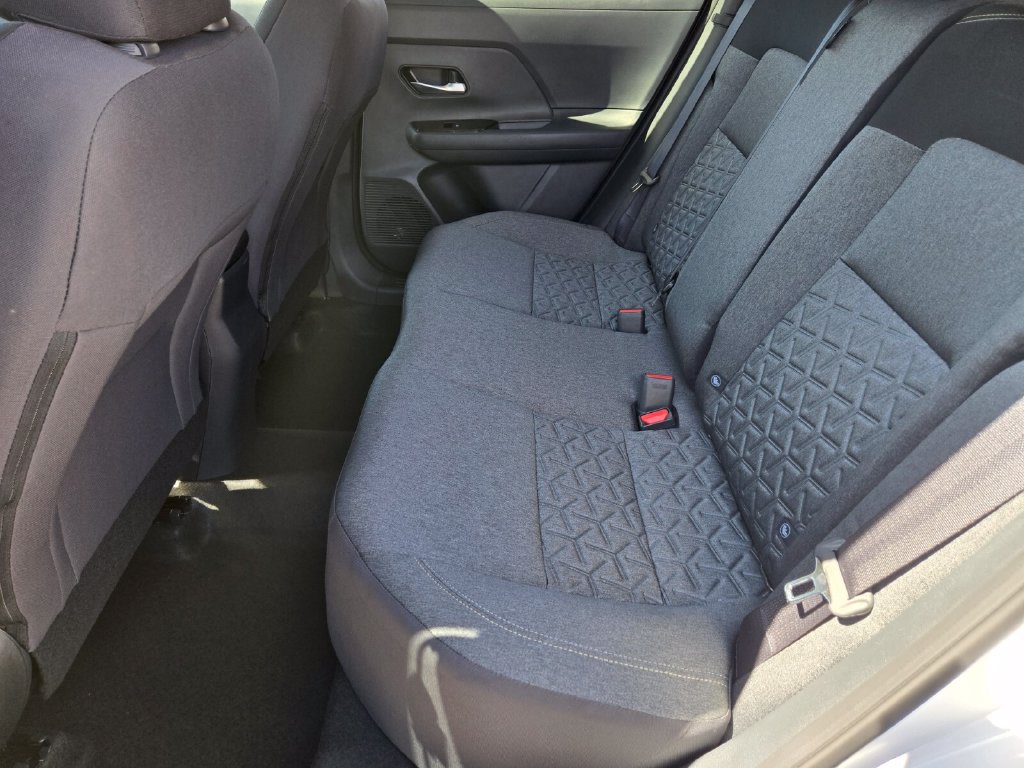 New 2027 Nissan Kicks SV AWD/4WD image 14