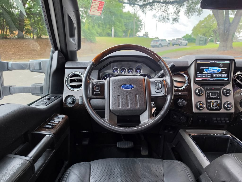 Used 2015 Ford F250 Platinum AWD/4WD image 9