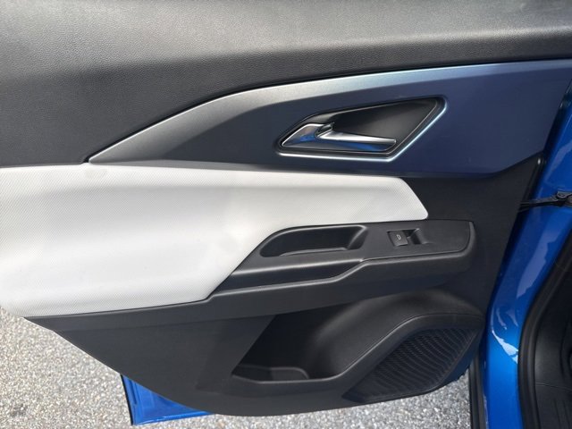 New 2025 Chevrolet Equinox EV LT w/ Convenience Package II image 21