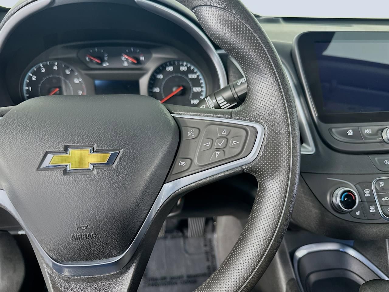 Used 2022 Chevrolet Malibu LT image 42