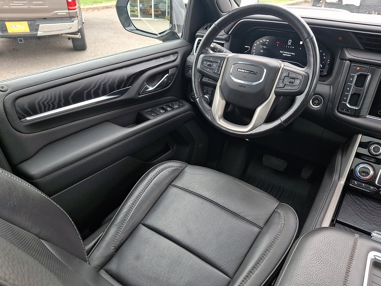 Used 2022 GMC Yukon Denali image 13