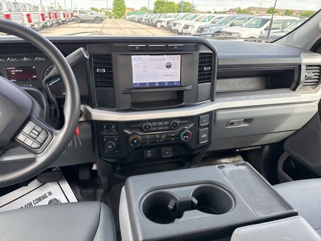 Used 2023 Ford F350 XL w/ Snow Plow/Camper Package AWD/4WD image 19