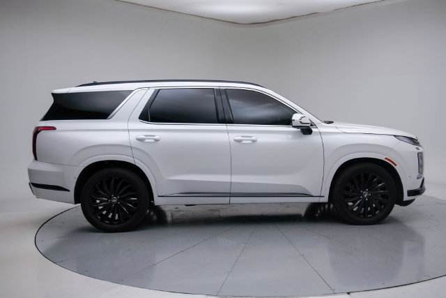 Used 2025 Hyundai Palisade Calligraphy AWD/4WD image 9