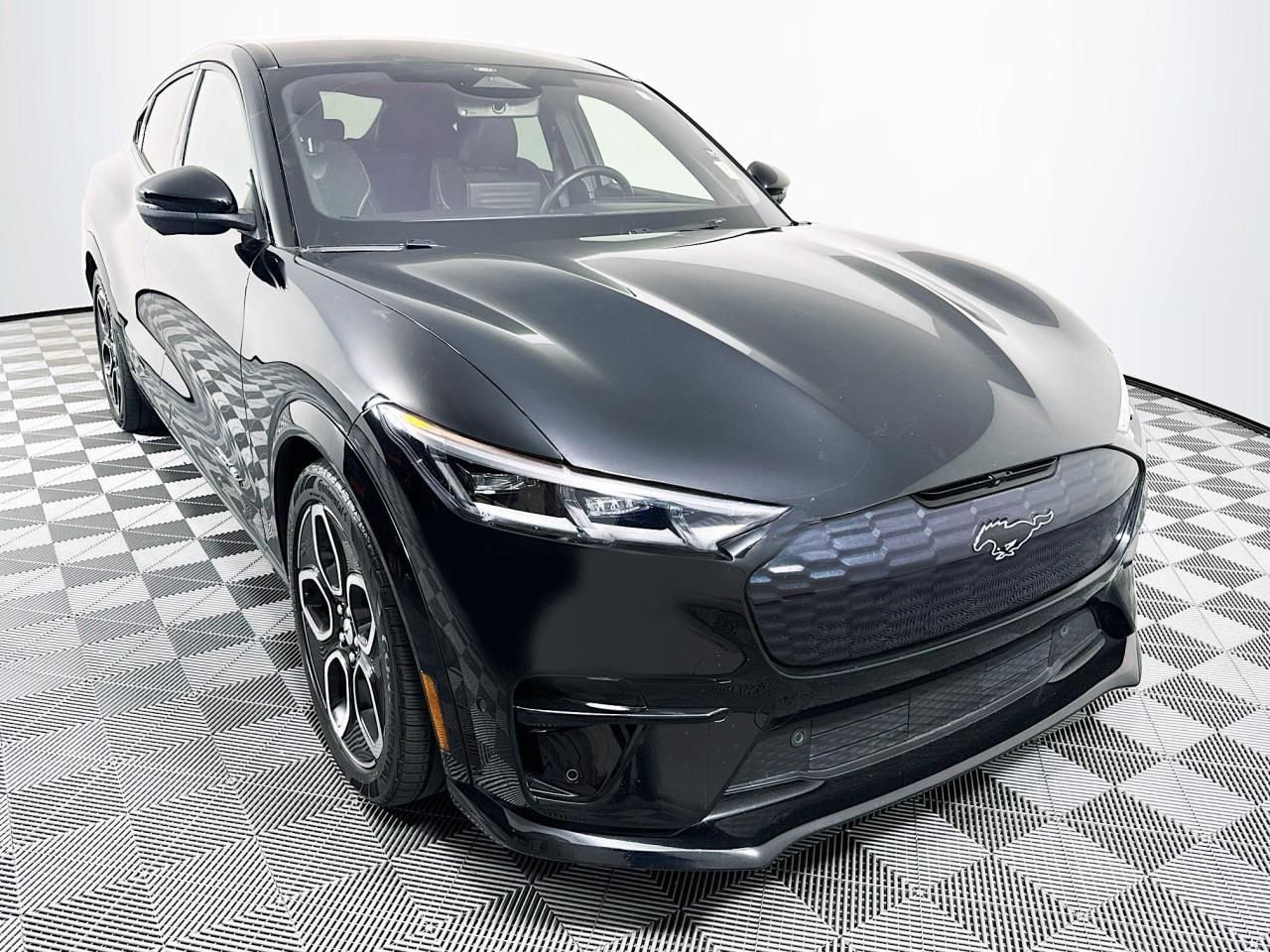 Used 2023 Ford Mustang Mach-E GT AWD/4WD image 30