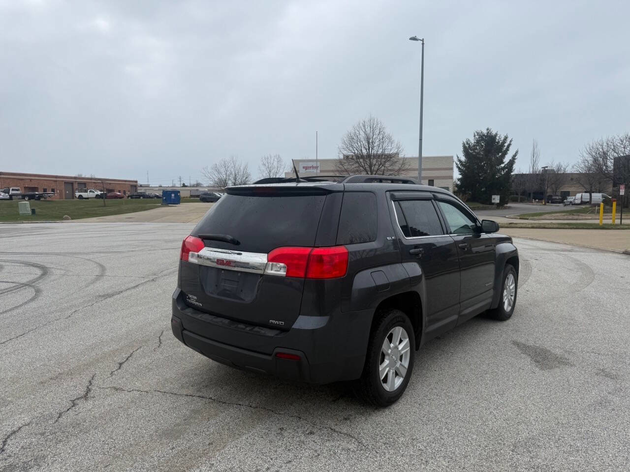 Used 2010 GMC Terrain SLE w/ Convenience Package image 4