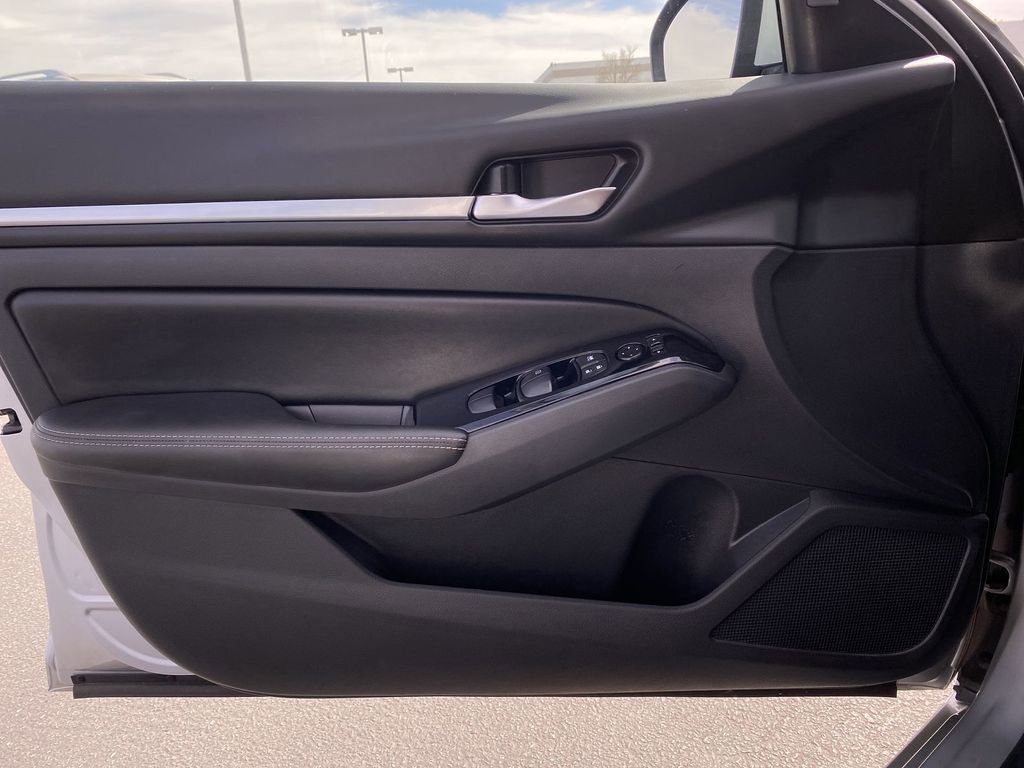 Used 2023 Nissan Altima 2.5 SV image 26