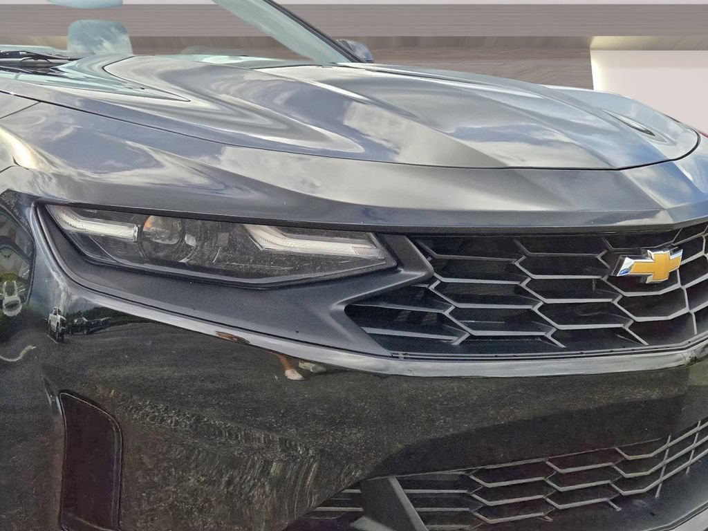 Used 2023 Chevrolet Camaro LT RWD image 2