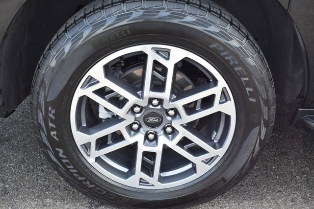 Used 2025 Ford Expedition Max Active AWD/4WD image 59