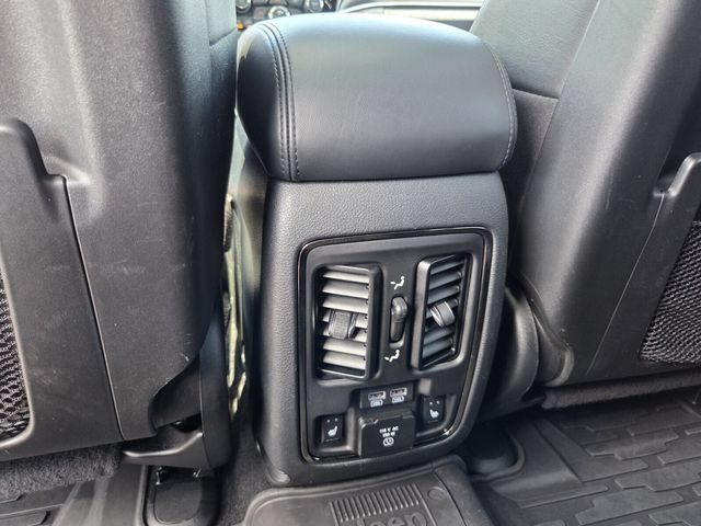 Used 2019 Jeep Grand Cherokee High Altitude AWD/4WD image 15