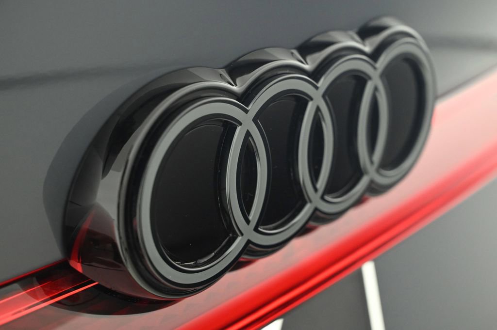New 2025 Audi S6 e-tron Premium Plus AWD/4WD image 23