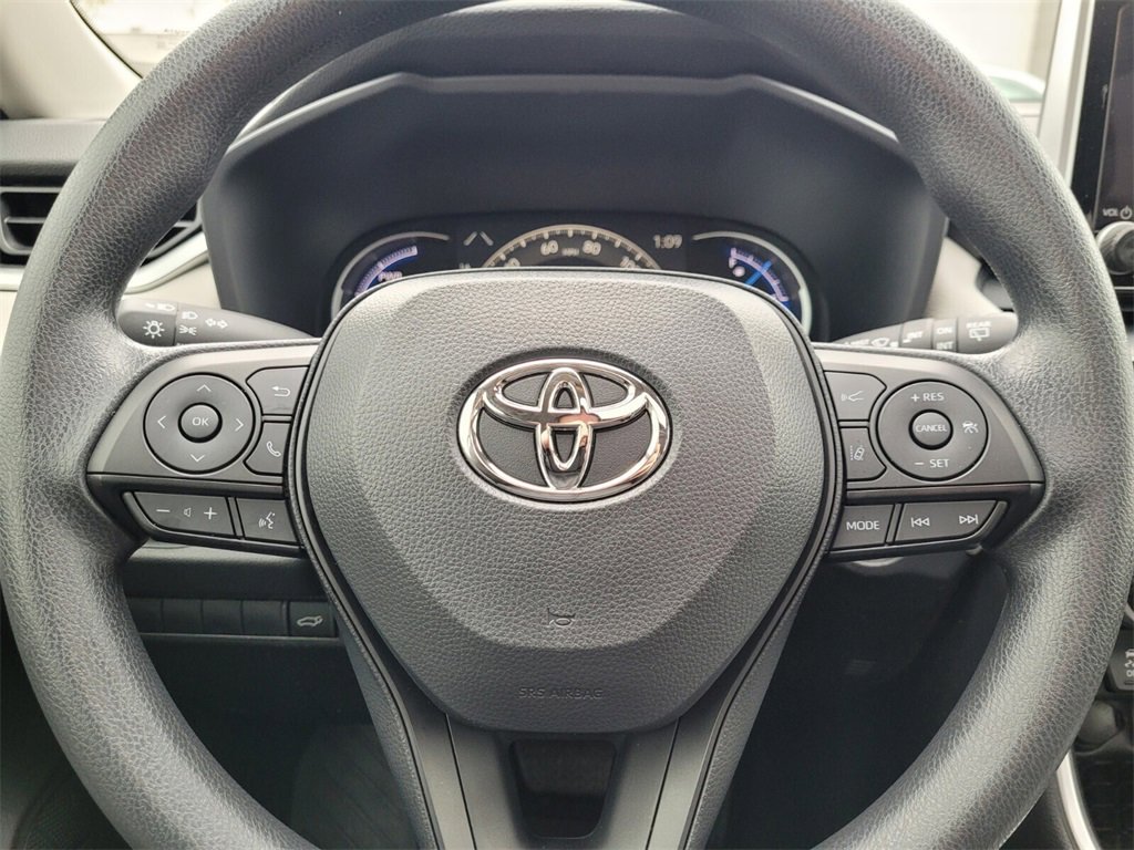 Certified 2025 Toyota RAV4 XLE image 20