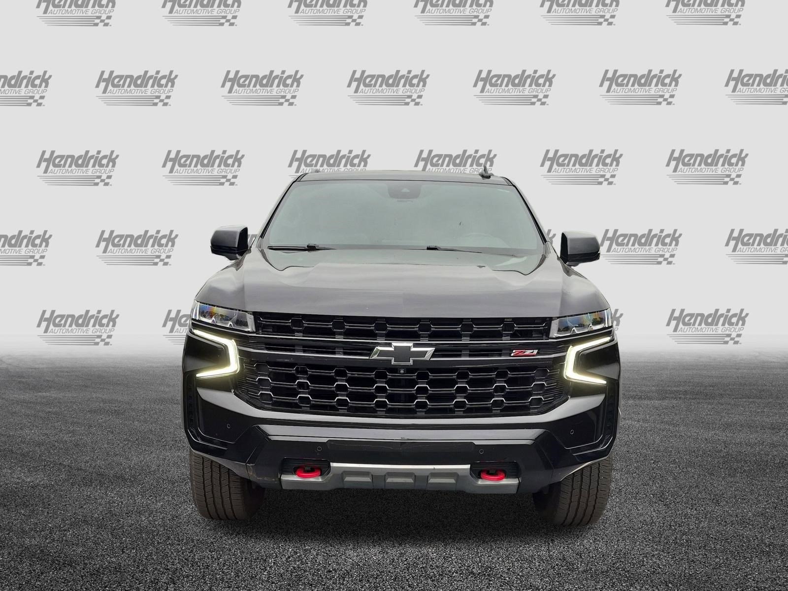 Used 2023 Chevrolet Tahoe Z71 w/ Luxury Package AWD/4WD image 3