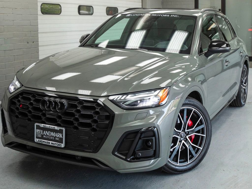 Used 2024 Audi SQ5 Prestige AWD/4WD image 12