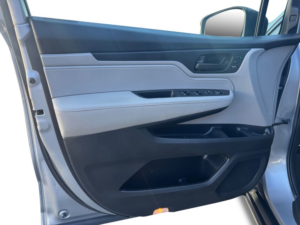 Used 2023 Honda Odyssey EX-L image 10