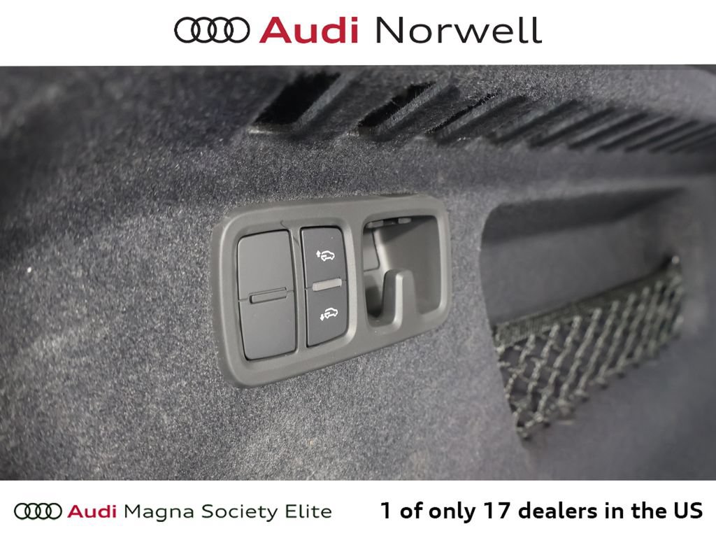Certified 2025 Audi Q8 Prestige AWD/4WD image 16