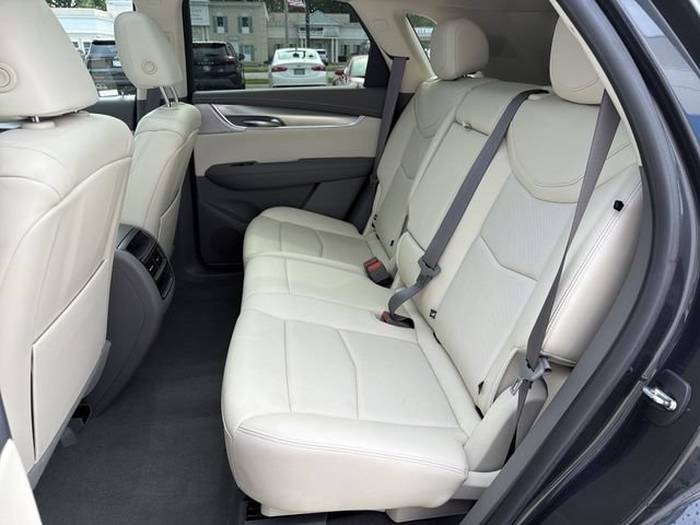 Used 2023 Cadillac XT5 Premium Luxury w/ LPO, Floor Liner Package AWD/4WD image 25