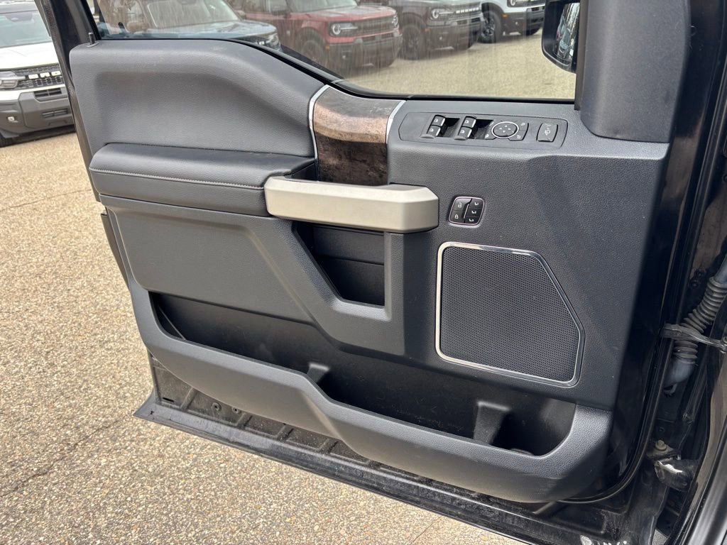 Used 2022 Ford F250 Lariat w/ Tremor Off-Road Package image 19