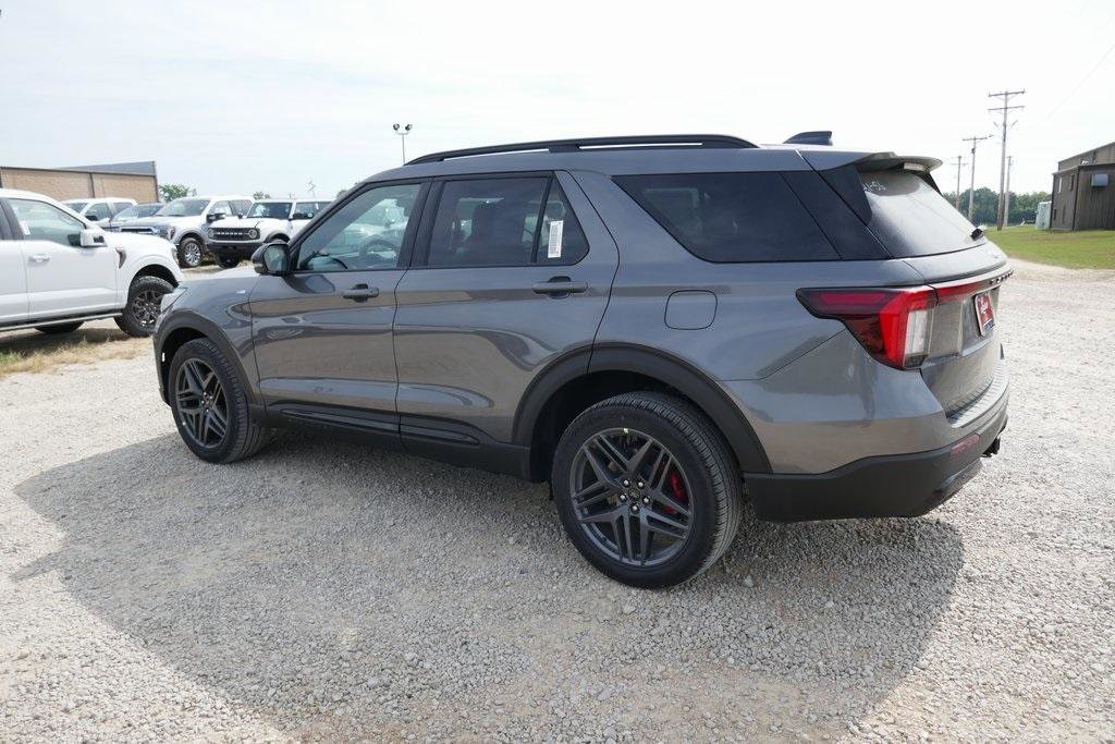 New 2025 Ford Explorer ST-Line w/ Premium Package image 8