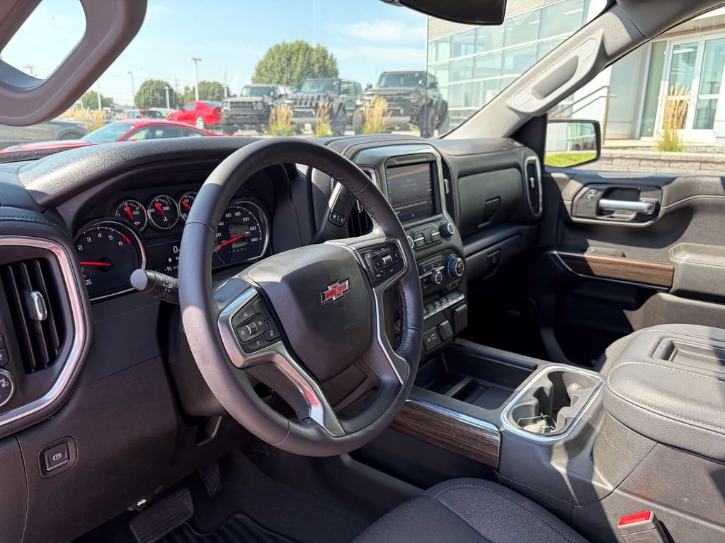 Used 2021 Chevrolet Silverado 1500 RST w/ Rally Edition AWD/4WD image 7