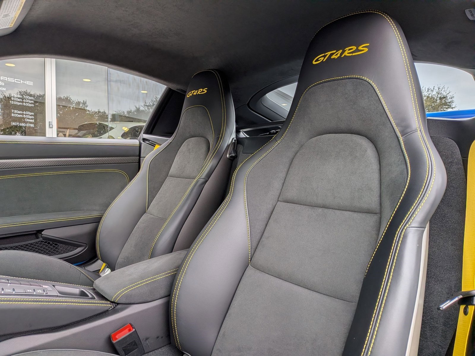 Certified 2025 Porsche 718 Cayman GT4 RS image 5